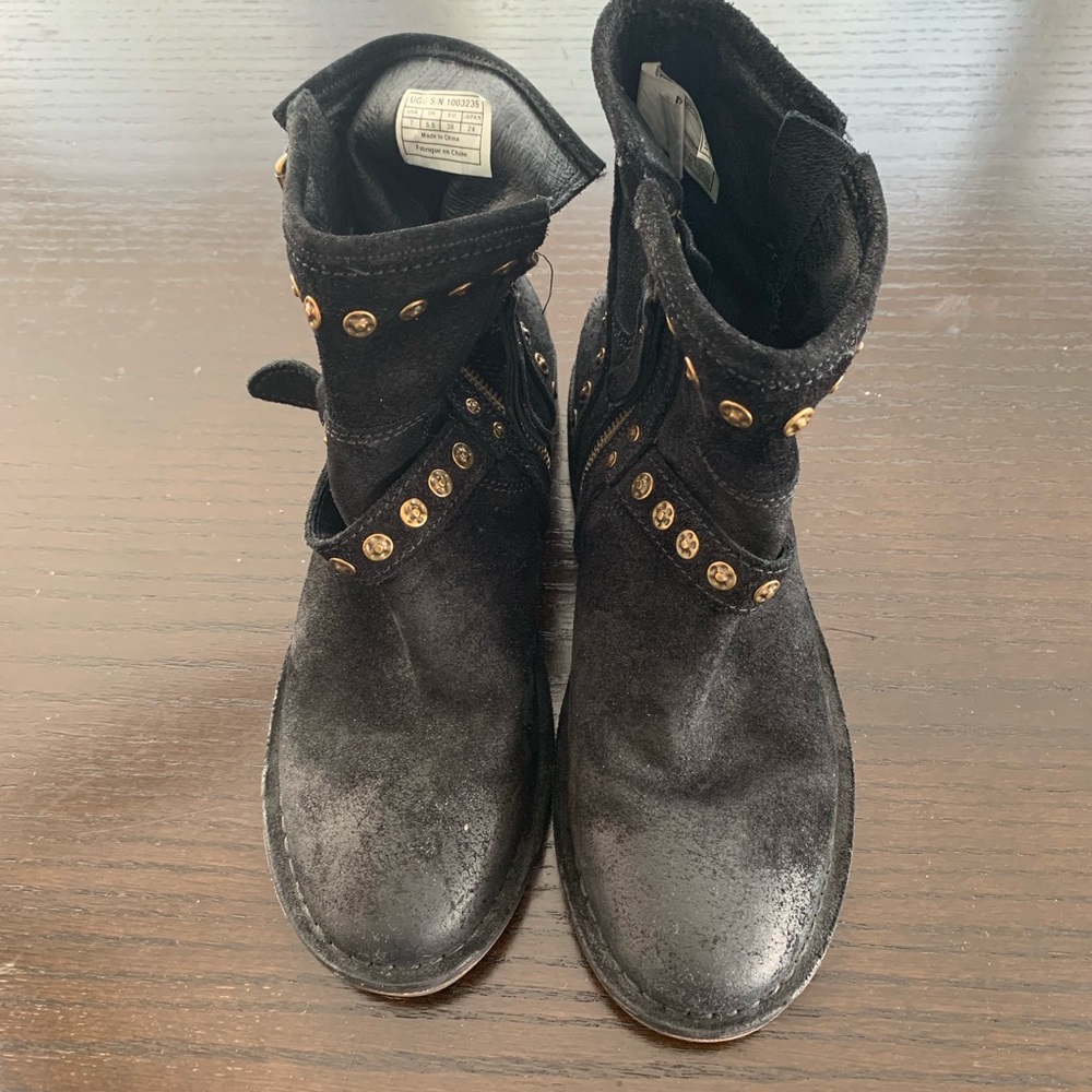 UGG Australia Fabrizia Studded Ankle Boots